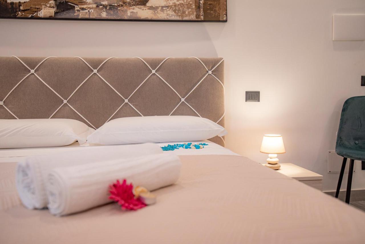 פרוסידה La Dolce Vita Rooms מראה חיצוני תמונה