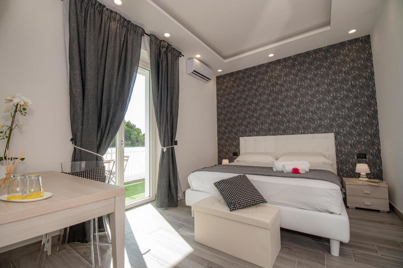 פרוסידה La Dolce Vita Rooms מראה חיצוני תמונה