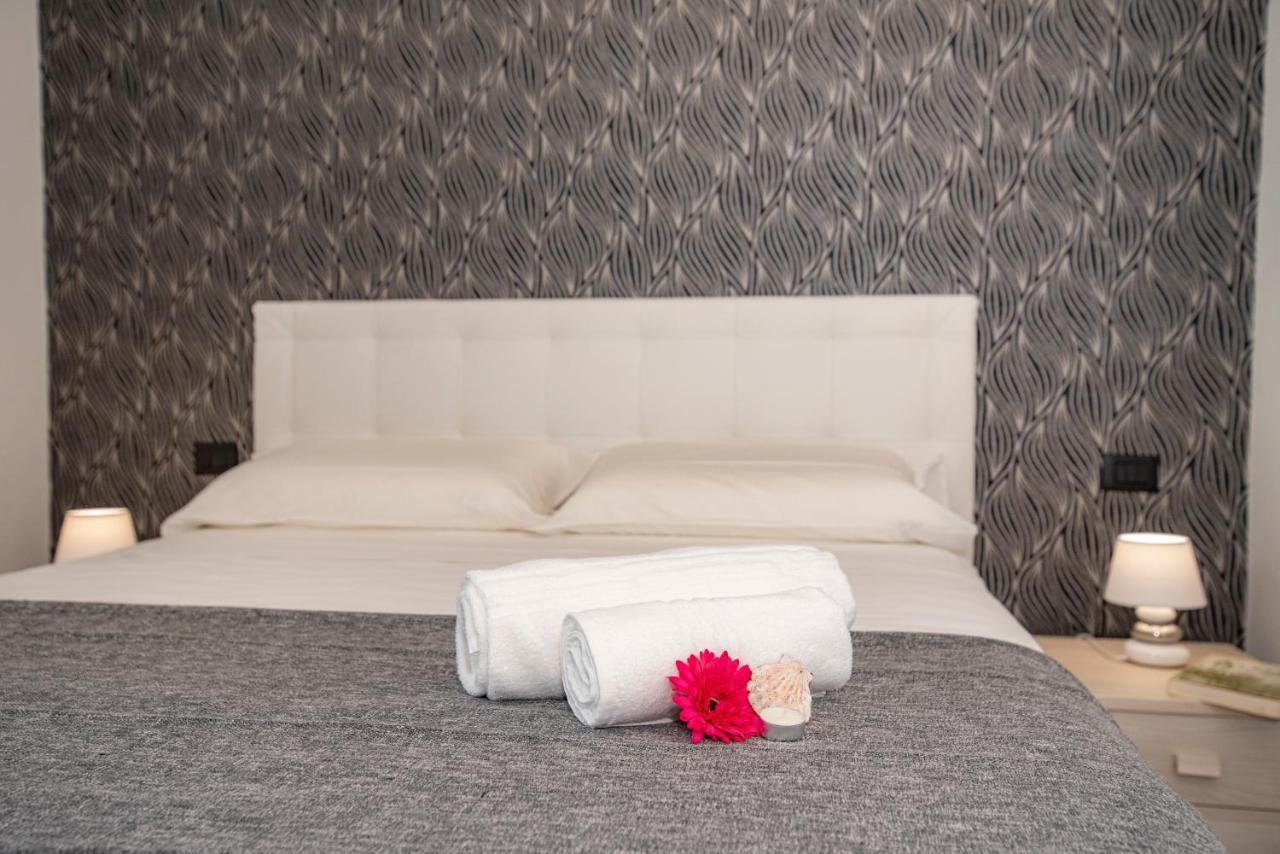 פרוסידה La Dolce Vita Rooms מראה חיצוני תמונה